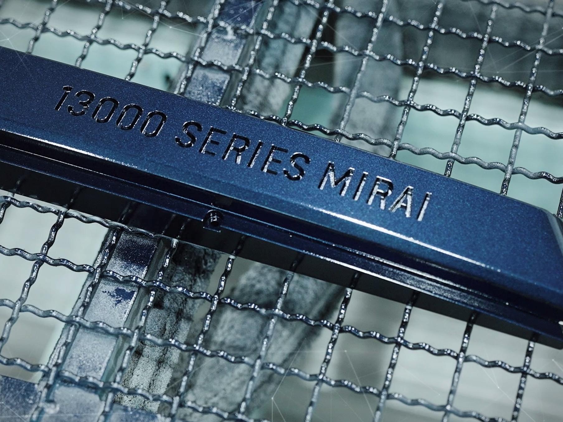 床下機器取付作業